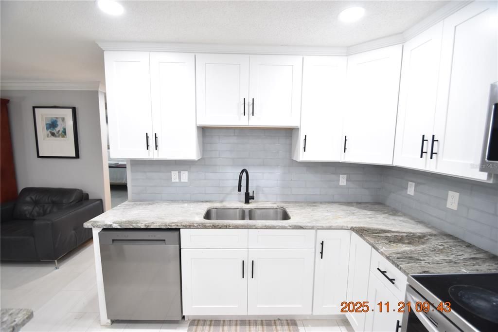 For Rent: $3,995 (3 beds, 2 baths, 1930 Square Feet)