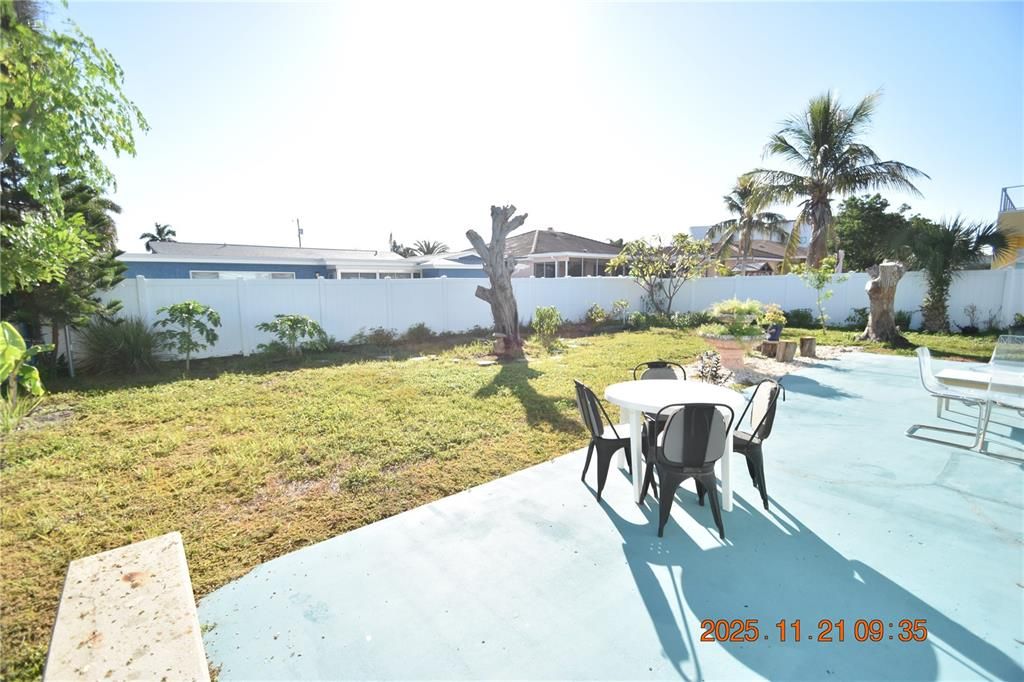 For Rent: $3,995 (3 beds, 2 baths, 1930 Square Feet)