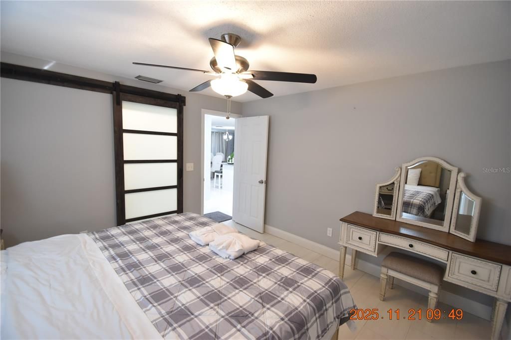 For Rent: $3,995 (3 beds, 2 baths, 1930 Square Feet)