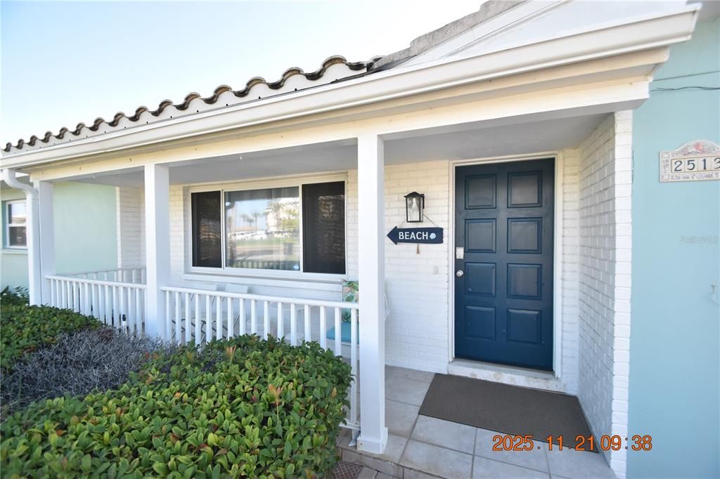 For Rent: $3,995 (3 beds, 2 baths, 1930 Square Feet)