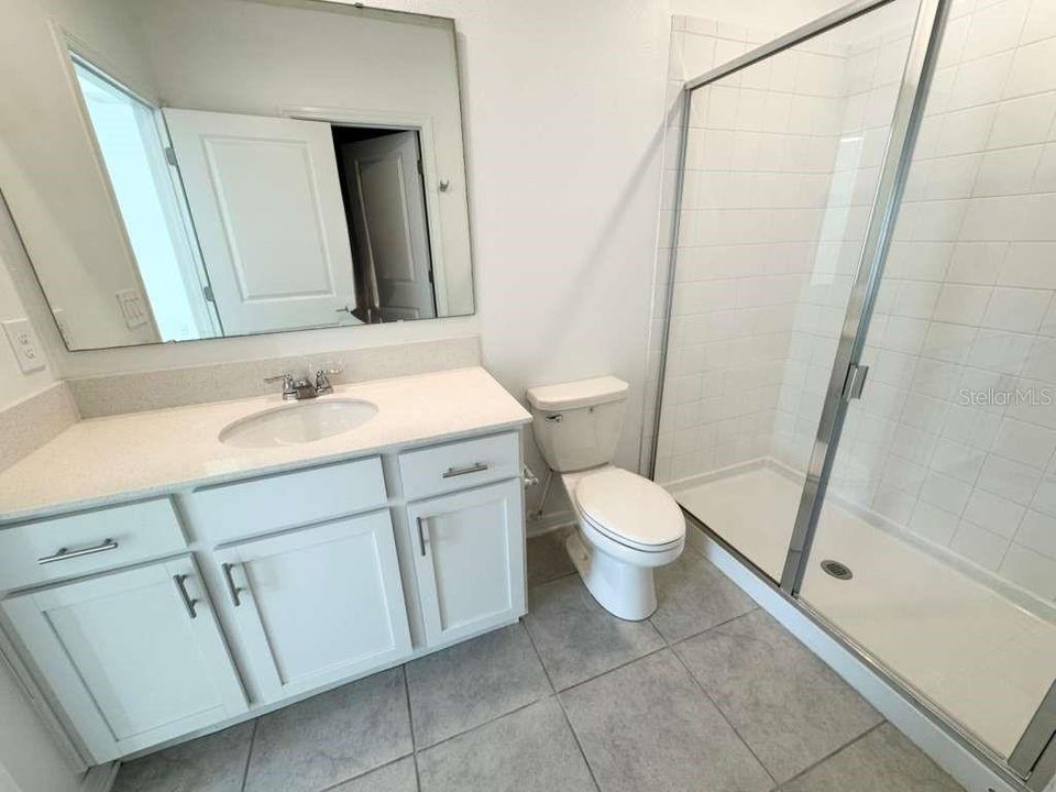 合同活跃: $2,250 (3 贝兹, 2 浴室, 1265 平方英尺)