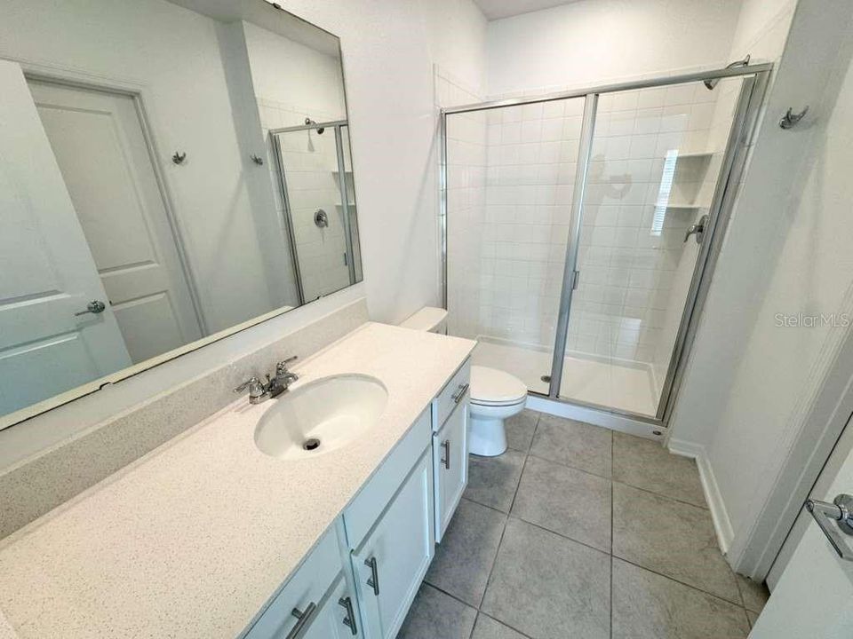 合同活跃: $2,250 (3 贝兹, 2 浴室, 1265 平方英尺)