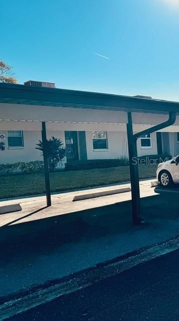 For Sale: $187,500 (2 beds, 1 baths, 875 Square Feet)