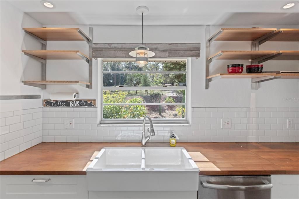 For Sale: $465,000 (3 beds, 2 baths, 2158 Square Feet)