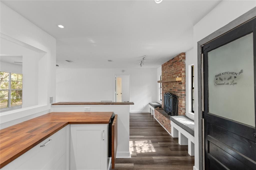 For Sale: $465,000 (3 beds, 2 baths, 2158 Square Feet)