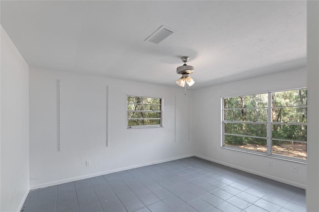 For Sale: $465,000 (3 beds, 2 baths, 2158 Square Feet)