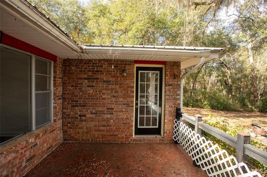 For Sale: $465,000 (3 beds, 2 baths, 2158 Square Feet)