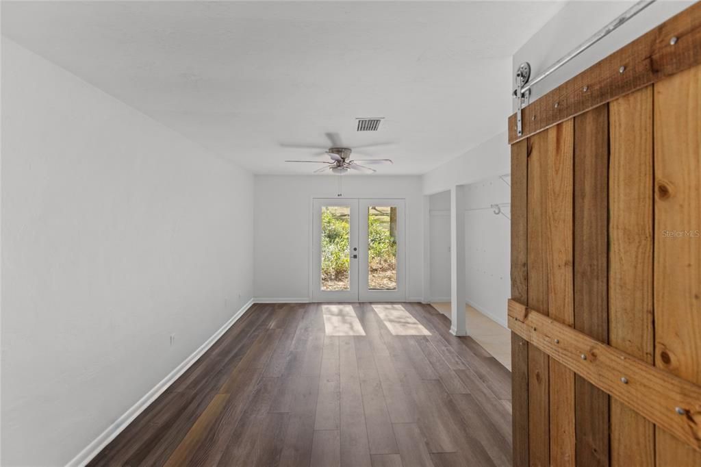 For Sale: $465,000 (3 beds, 2 baths, 2158 Square Feet)