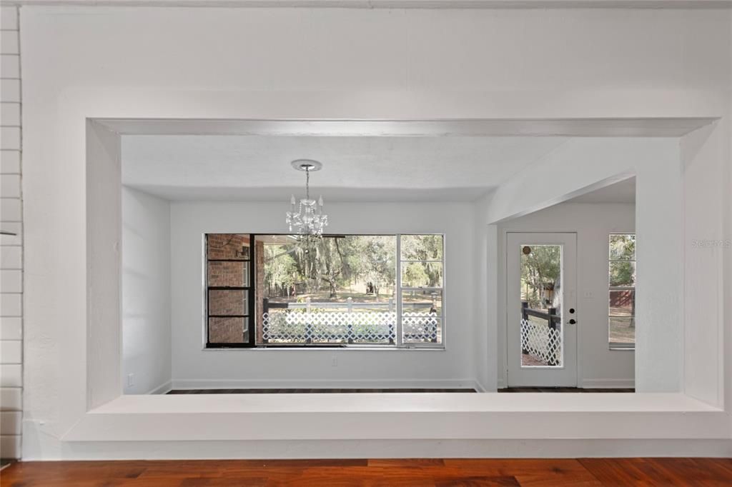 For Sale: $465,000 (3 beds, 2 baths, 2158 Square Feet)