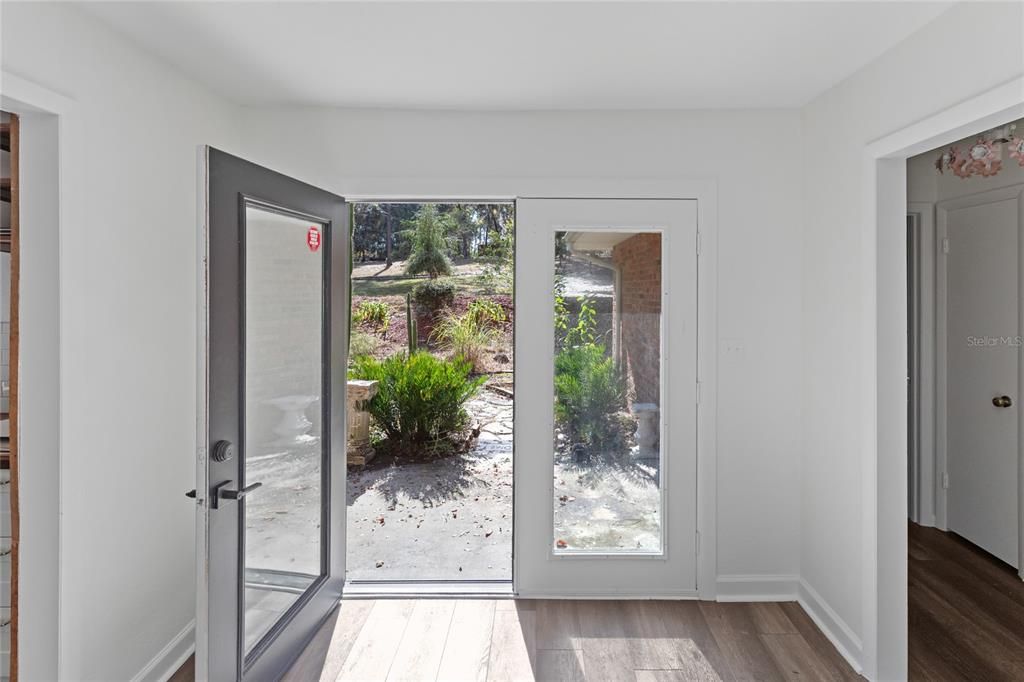 For Sale: $465,000 (3 beds, 2 baths, 2158 Square Feet)