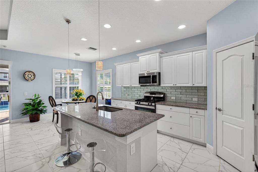 For Sale: $465,335 (3 beds, 2 baths, 1946 Square Feet)