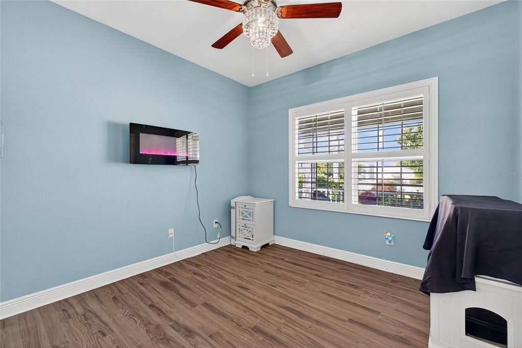 For Sale: $465,335 (3 beds, 2 baths, 1946 Square Feet)