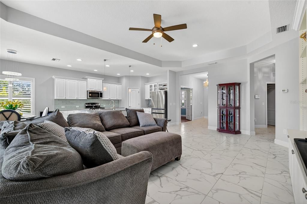 For Sale: $465,335 (3 beds, 2 baths, 1946 Square Feet)