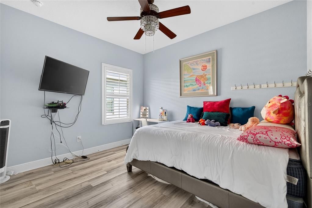 For Sale: $465,335 (3 beds, 2 baths, 1946 Square Feet)