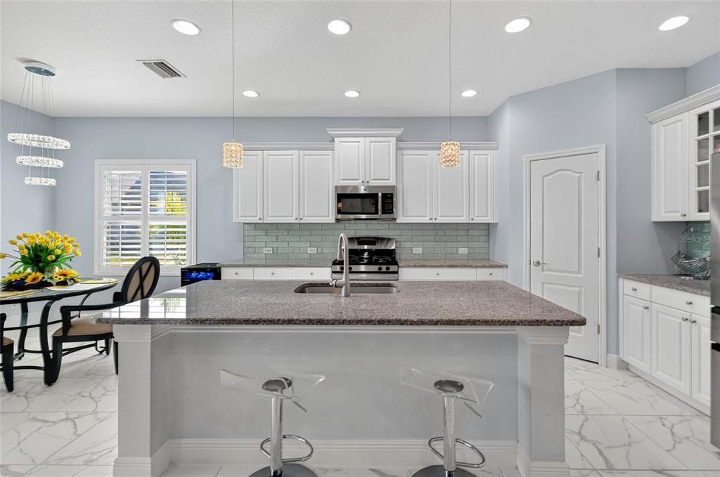 For Sale: $465,335 (3 beds, 2 baths, 1946 Square Feet)