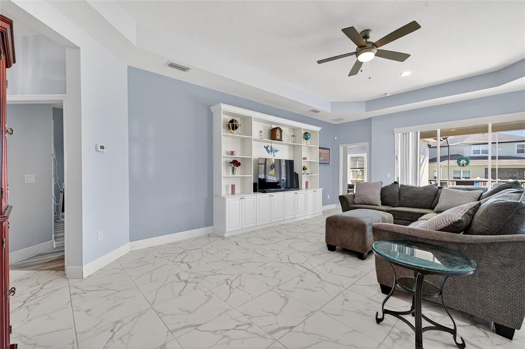 For Sale: $465,335 (3 beds, 2 baths, 1946 Square Feet)