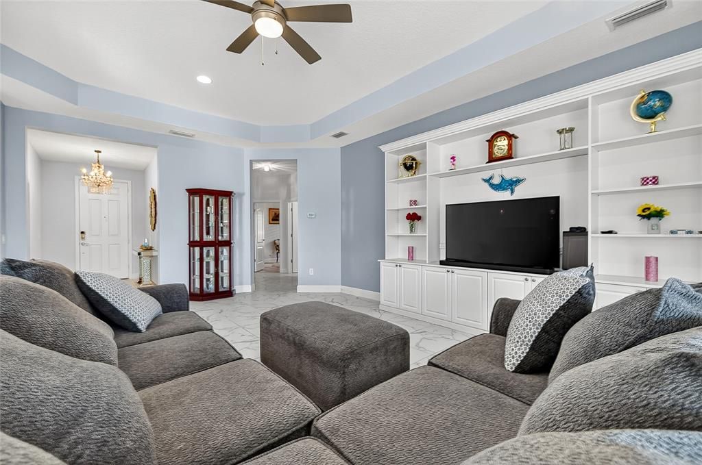 For Sale: $465,335 (3 beds, 2 baths, 1946 Square Feet)