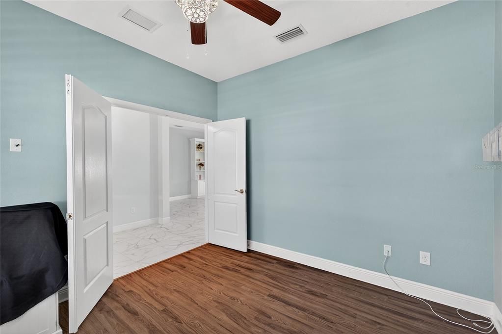 For Sale: $465,335 (3 beds, 2 baths, 1946 Square Feet)