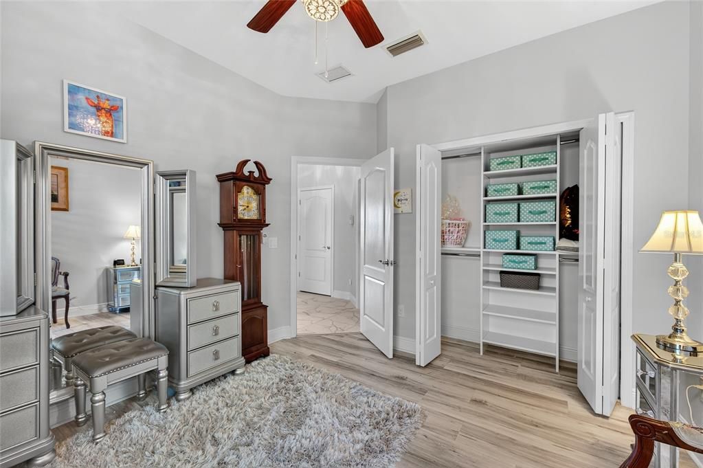 For Sale: $465,335 (3 beds, 2 baths, 1946 Square Feet)