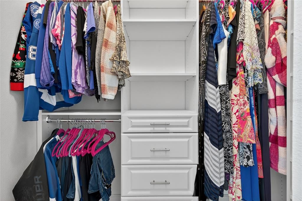 For Sale: $465,335 (3 beds, 2 baths, 1946 Square Feet)