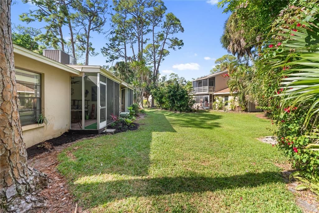 出租: $2,250 (2 贝兹, 2 浴室, 966 平方英尺)