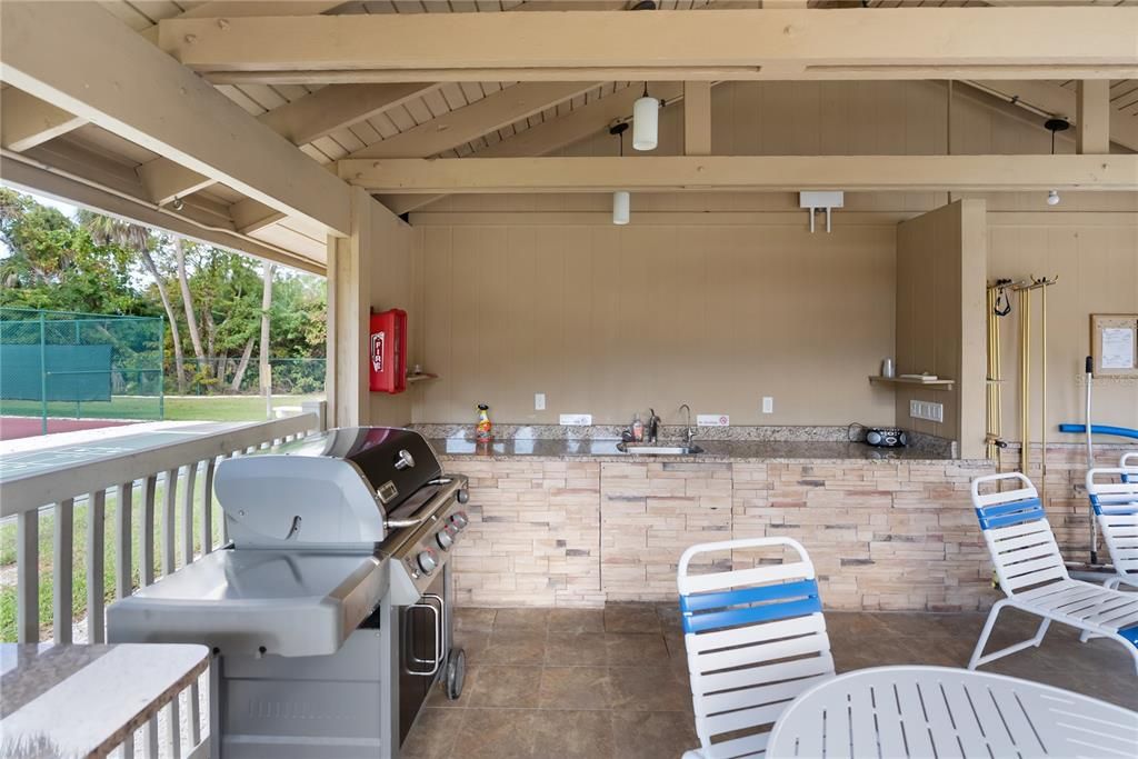 出租: $2,250 (2 贝兹, 2 浴室, 966 平方英尺)