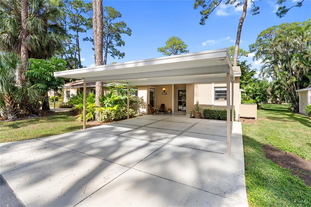 出租: $2,250 (2 贝兹, 2 浴室, 966 平方英尺)