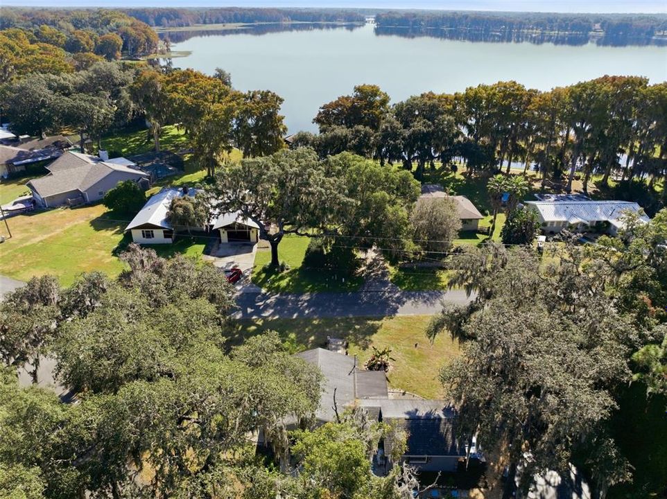 待售: $225,000 (2 贝兹, 1 浴室, 998 平方英尺)