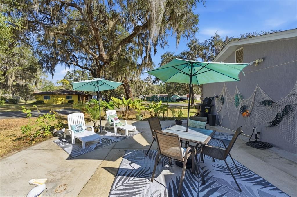 待售: $225,000 (2 贝兹, 1 浴室, 998 平方英尺)