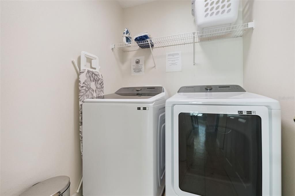 Под контрактом: $465,000 (5 спален, 4 ванн, 2286 Квадратных фут)