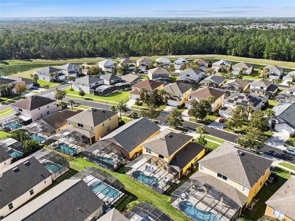 Под контрактом: $465,000 (5 спален, 4 ванн, 2286 Квадратных фут)