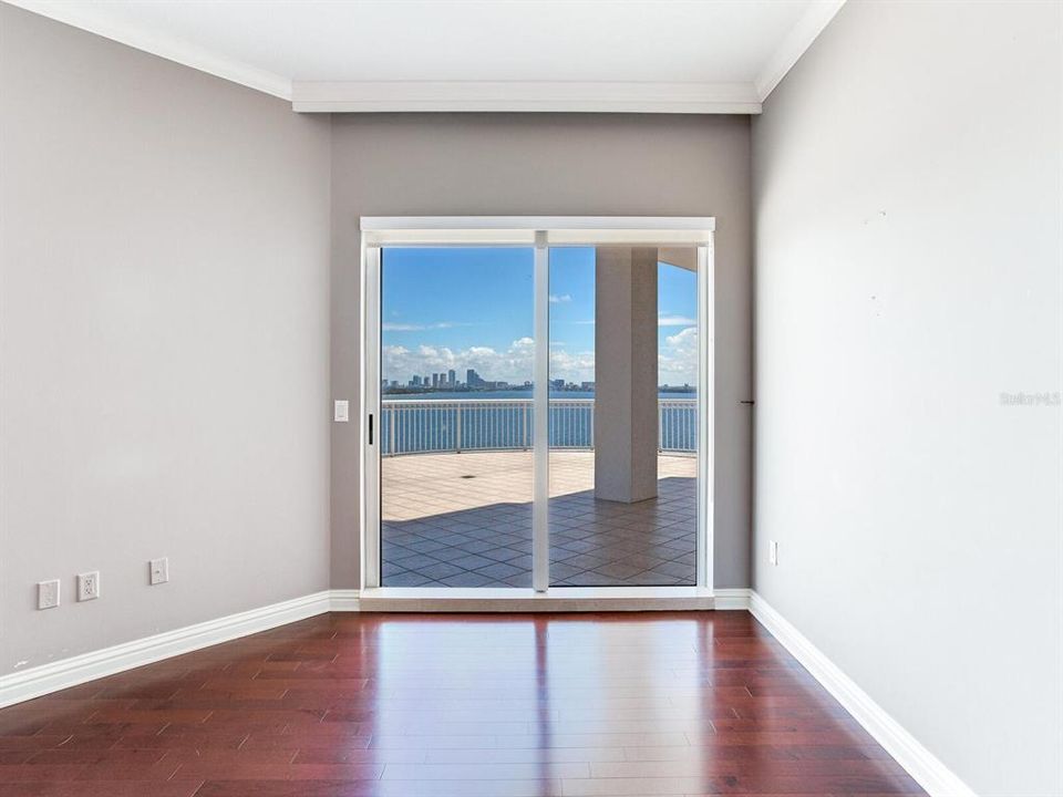 For Rent: $10,800 (3 beds, 3 baths, 3287 Square Feet)