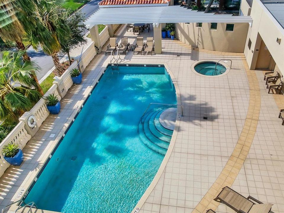 For Rent: $10,800 (3 beds, 3 baths, 3287 Square Feet)