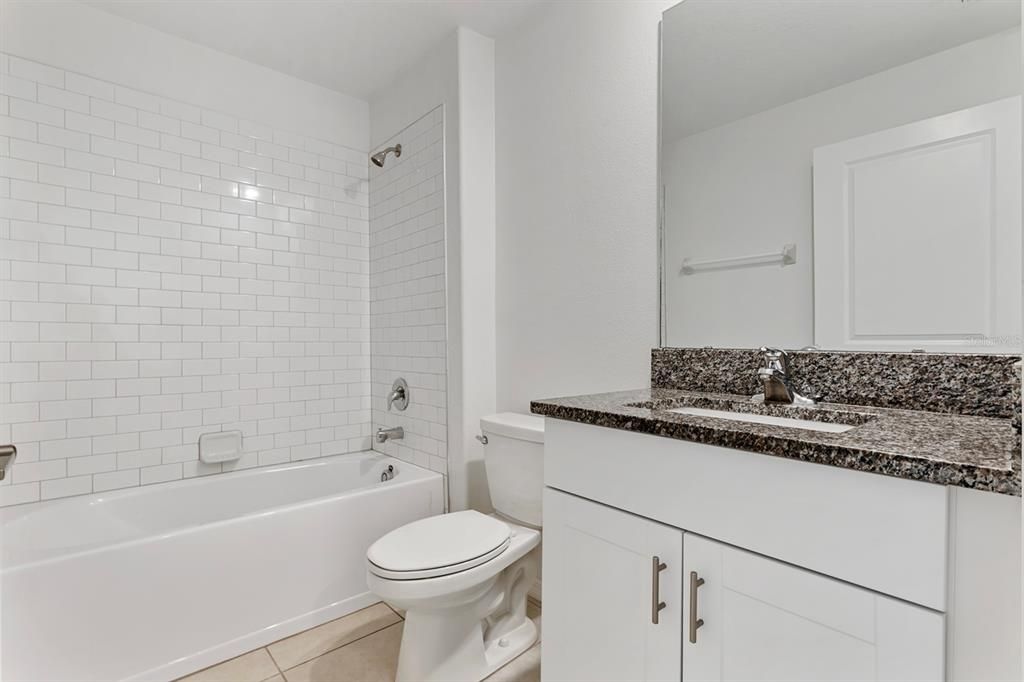 待售: $258,989 (3 贝兹, 2 浴室, 1270 平方英尺)