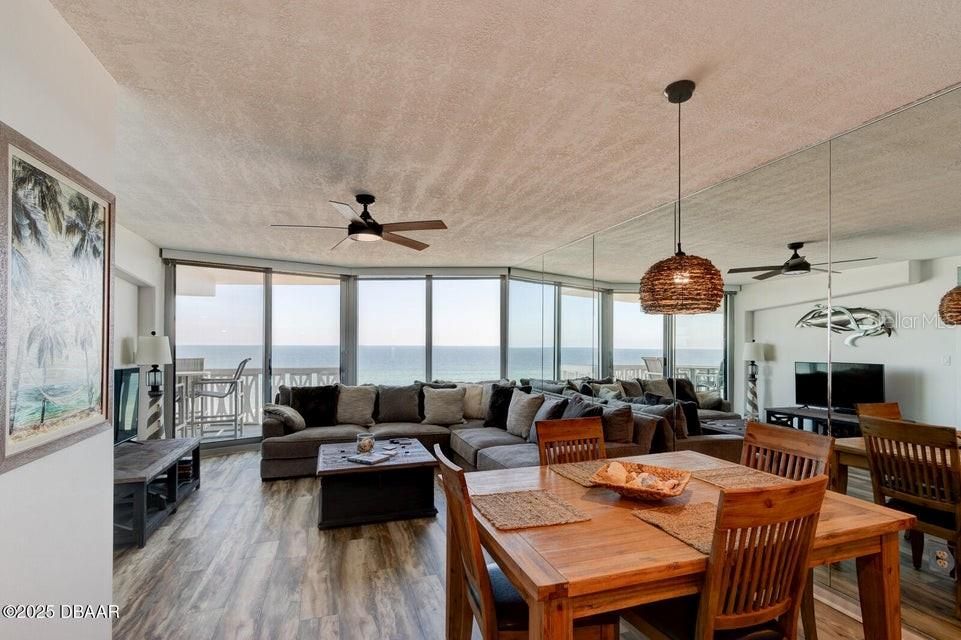 For Sale: $469,900 (2 beds, 2 baths, 1025 Square Feet)