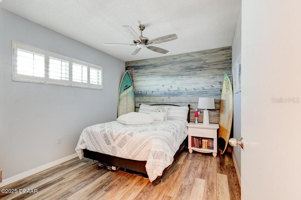 For Sale: $469,900 (2 beds, 2 baths, 1025 Square Feet)