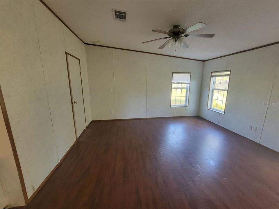 For Rent: $2,200 (4 beds, 3 baths, 1780 Square Feet)