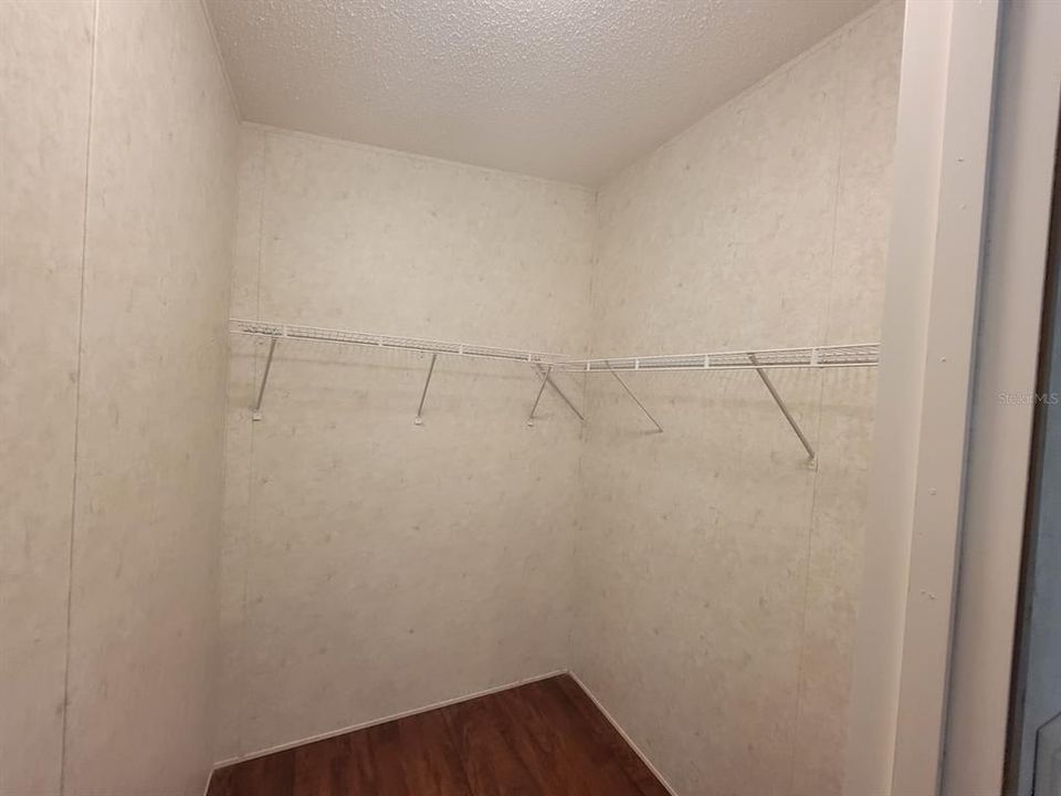 For Rent: $2,200 (4 beds, 3 baths, 1780 Square Feet)