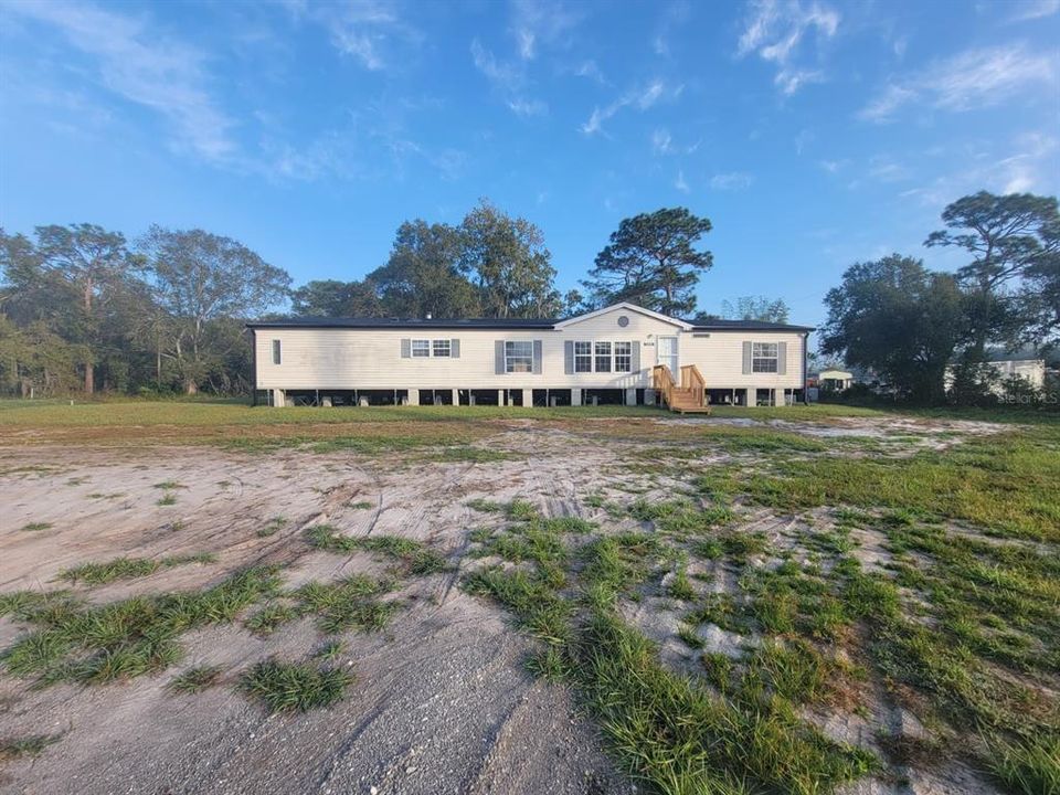 For Rent: $2,200 (4 beds, 3 baths, 1780 Square Feet)