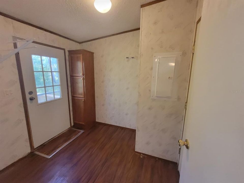 For Rent: $2,200 (4 beds, 3 baths, 1780 Square Feet)