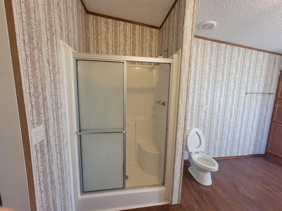 For Rent: $2,200 (4 beds, 3 baths, 1780 Square Feet)