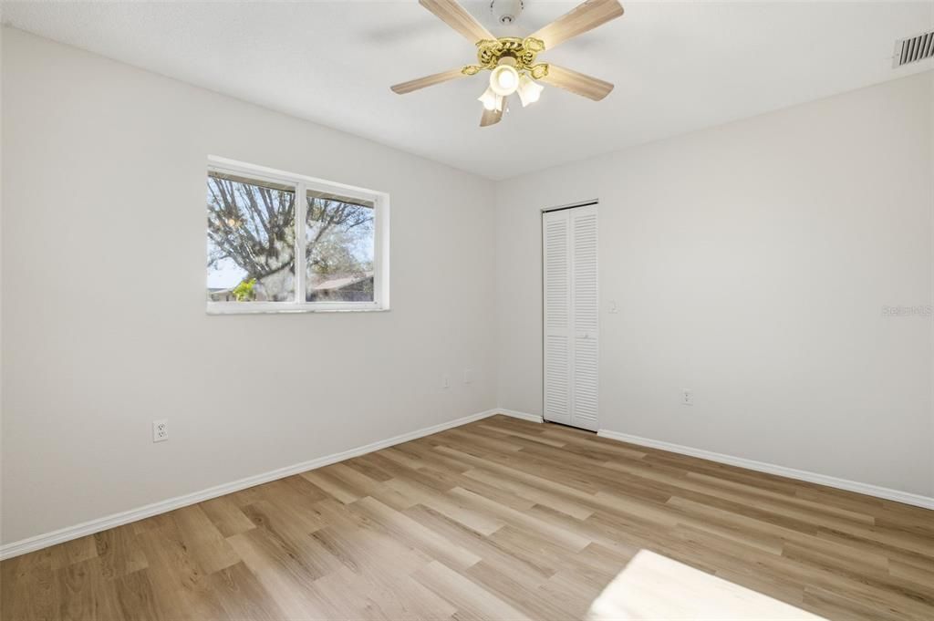 На продажу: $319,000 (3 спален, 2 ванн, 1735 Квадратных фут)