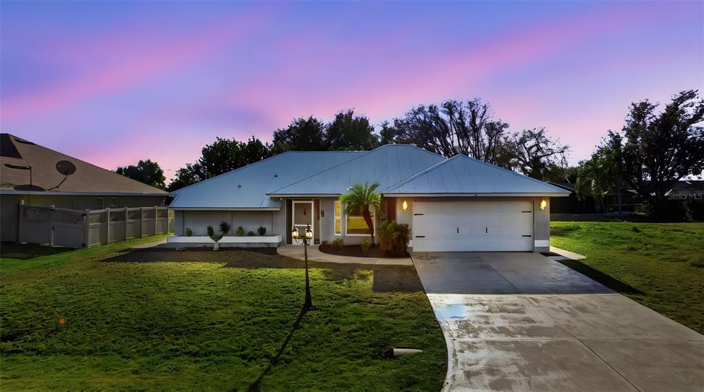 На продажу: $319,000 (3 спален, 2 ванн, 1735 Квадратных фут)