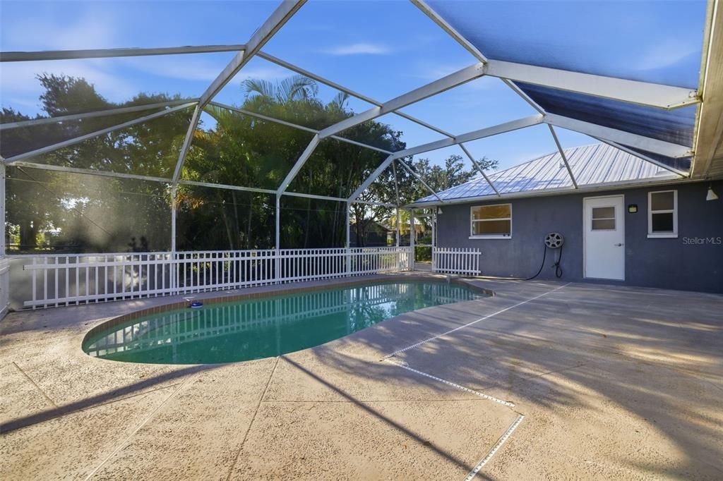 На продажу: $319,000 (3 спален, 2 ванн, 1735 Квадратных фут)