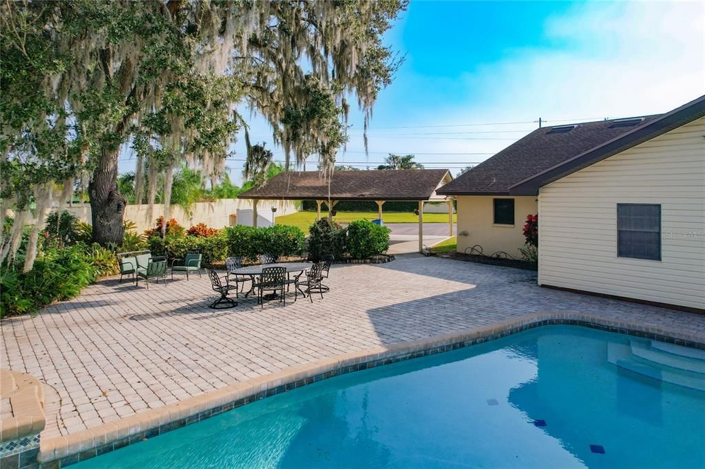 待售: $595,000 (4 贝兹, 2 浴室, 3336 平方英尺)