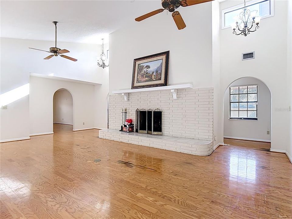 待售: $595,000 (4 贝兹, 2 浴室, 3336 平方英尺)