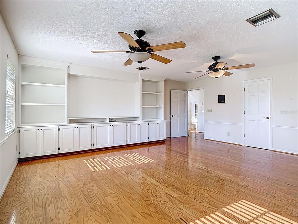 待售: $595,000 (4 贝兹, 2 浴室, 3336 平方英尺)