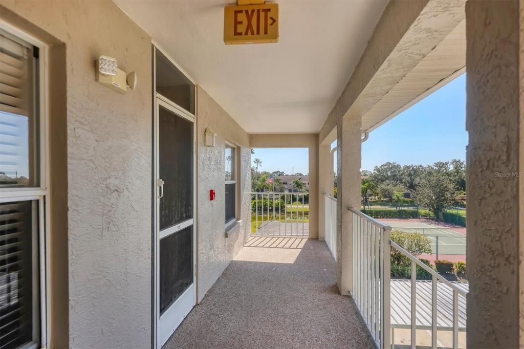 待售: $249,000 (2 贝兹, 2 浴室, 1106 平方英尺)