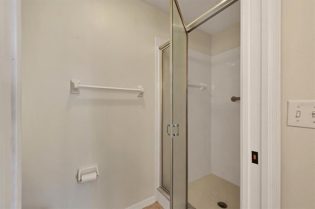 待售: $249,000 (2 贝兹, 2 浴室, 1106 平方英尺)