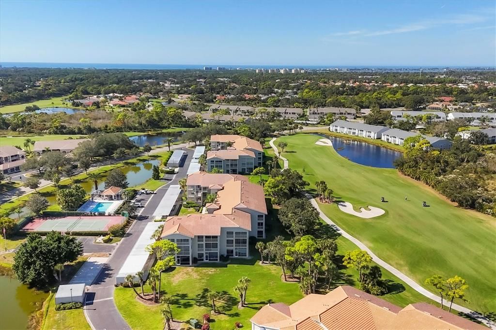 待售: $249,000 (2 贝兹, 2 浴室, 1106 平方英尺)